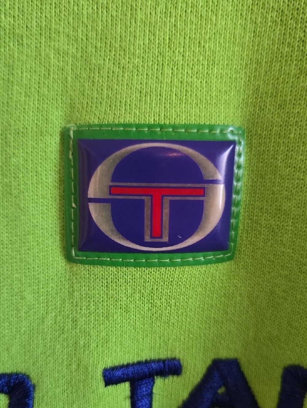 Sergio Tacchini Lime Green Sweatshirt with Blue Trim - XL - Picture 3 of 13
